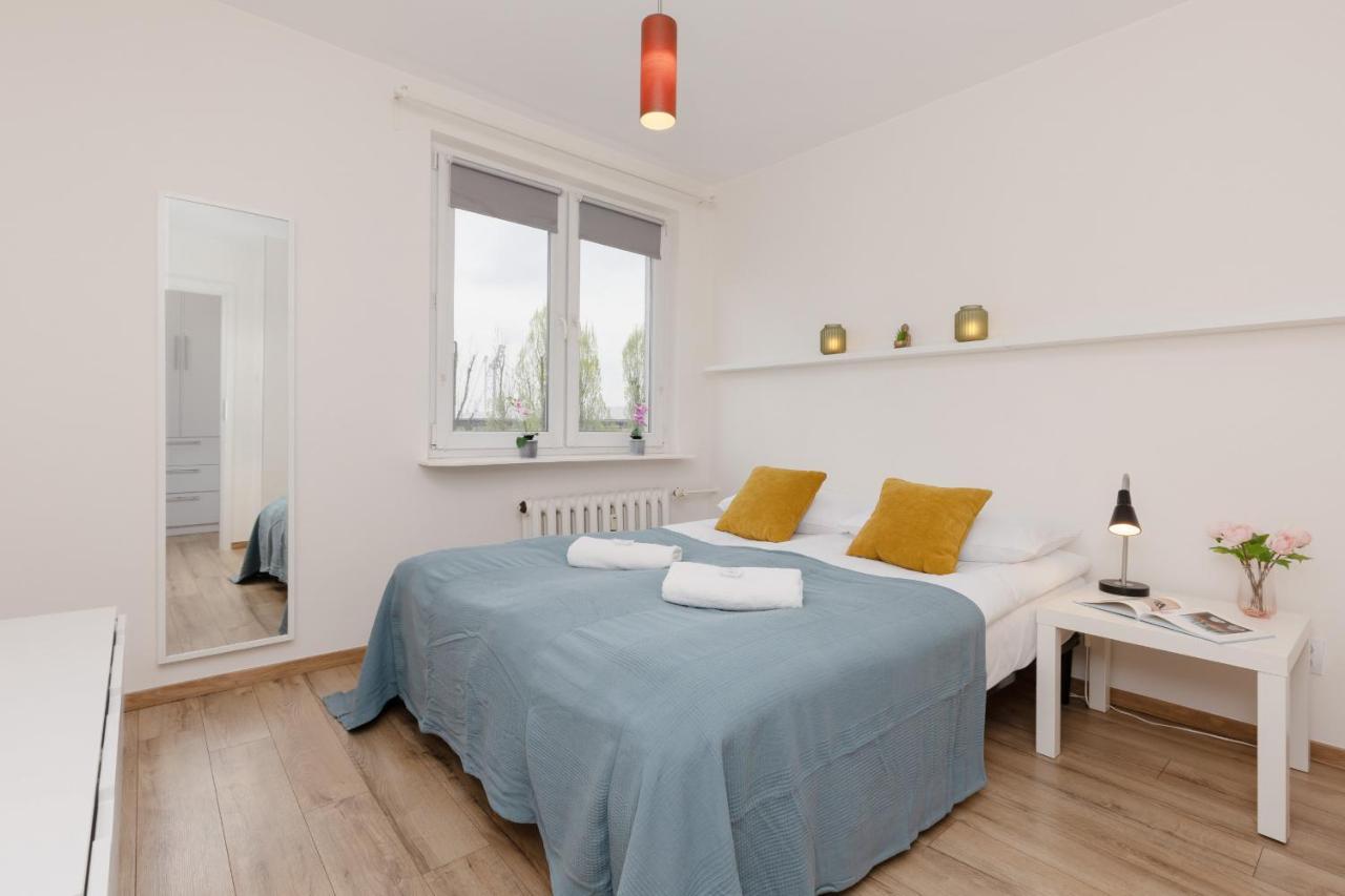 Old Town Spacious Apartment Bonifraterska By Renters Varsó Kültér fotó