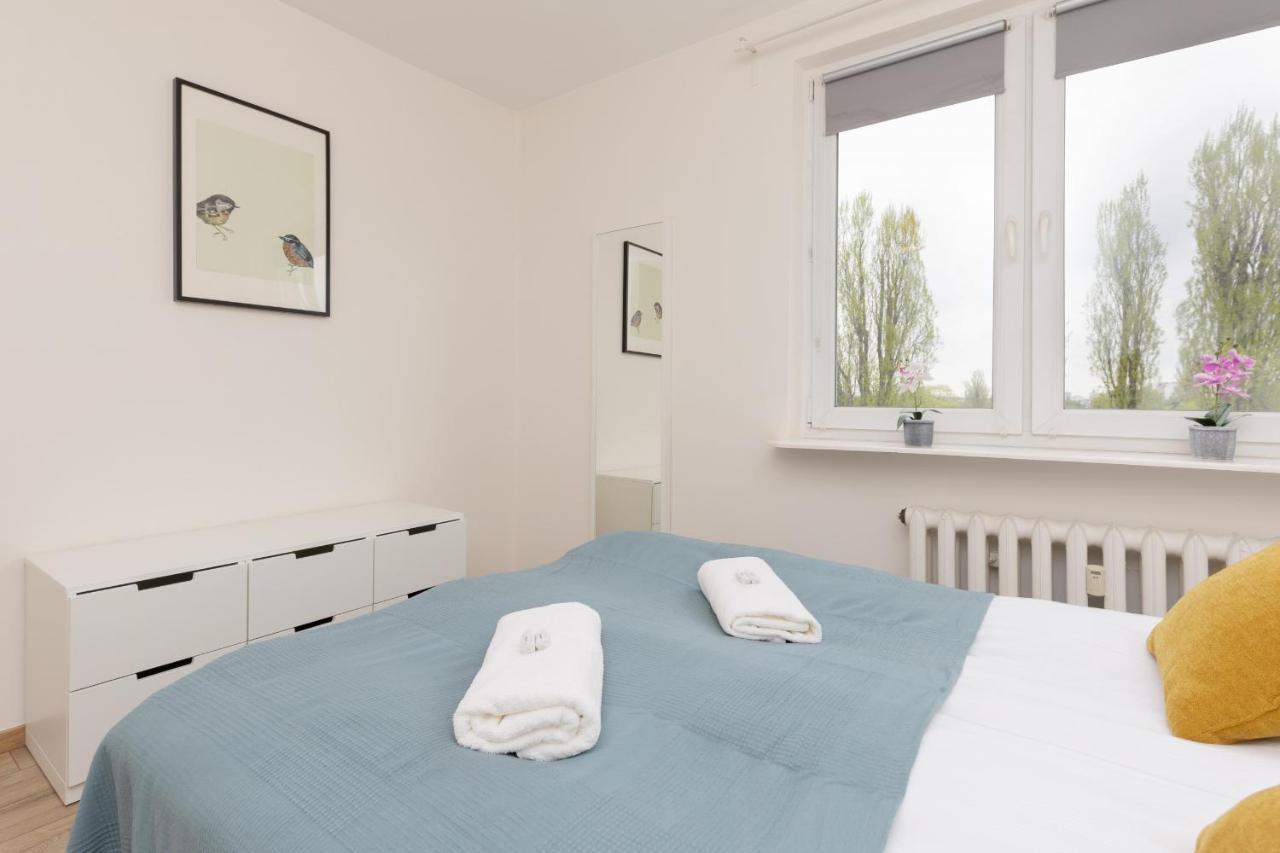 Old Town Spacious Apartment Bonifraterska By Renters Varsó Kültér fotó