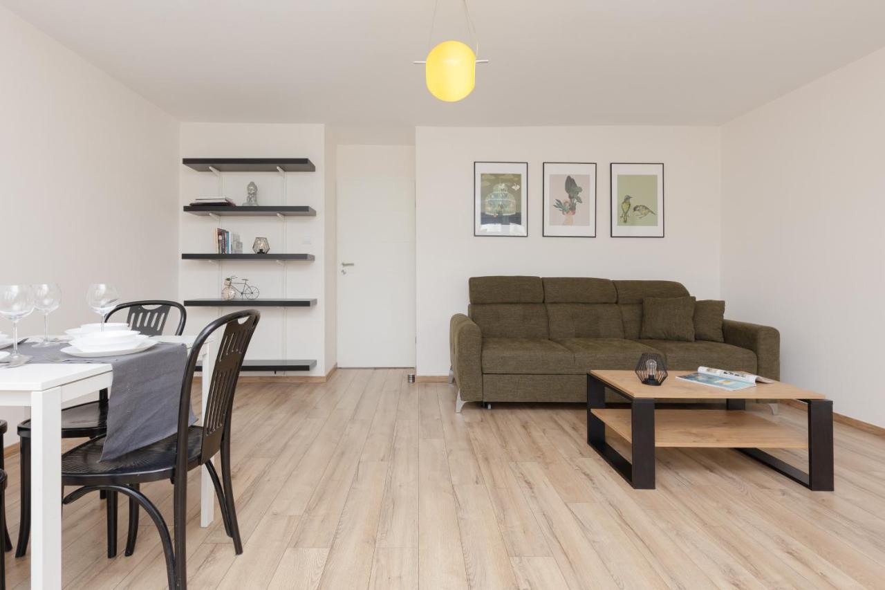 Old Town Spacious Apartment Bonifraterska By Renters Varsó Kültér fotó