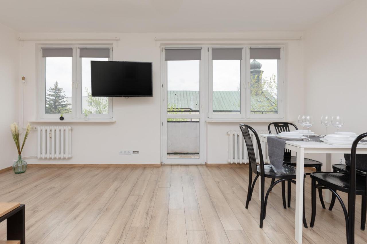 Old Town Spacious Apartment Bonifraterska By Renters Varsó Kültér fotó